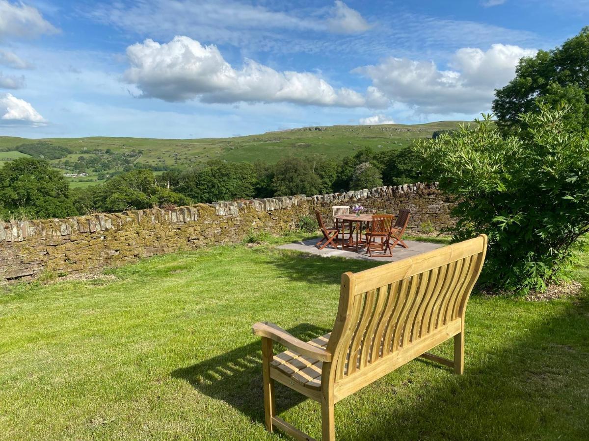 Pant Llwyd Farm Villa Llangynidr Exterior photo